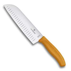 ויקטורינוקס סכין סנטוקו להב מחורץ כתום Victorinox SwissClassic Santoku Knife, fluted edge orange 6.8523.17B