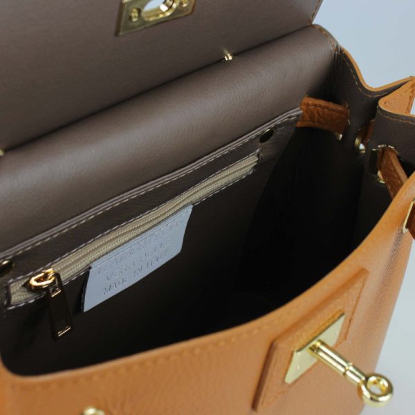 ⁦תיק כתף מעור איטלקי מיוצר באיטליה Mela D'oro Italian Leather Shoulder Bag Made in Italy⁩ – תמונה ⁦8⁩