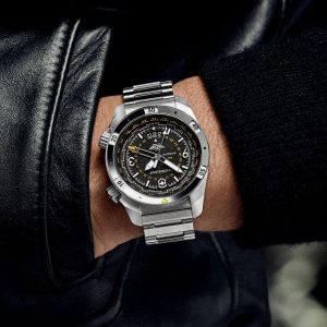 ויקטורינוקס שוויץ Victorinox שעון AIR PRO אוטומטי רצועת מתכת לוח שחור | מקט: 242004